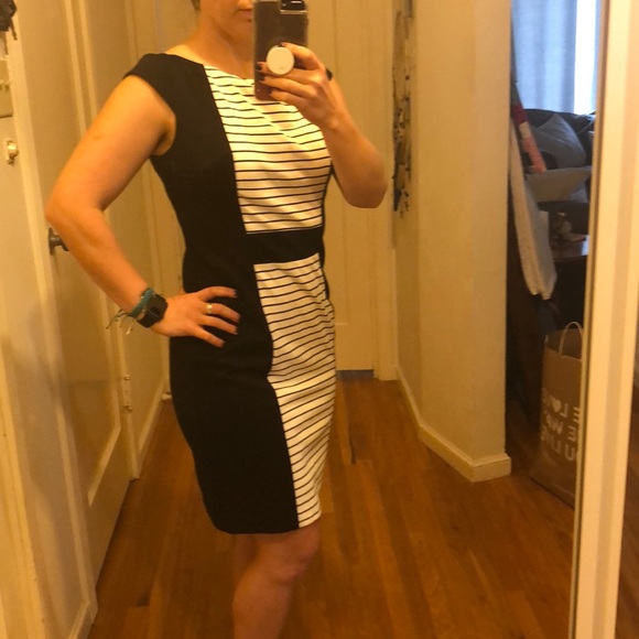 Black and white striped dress - Picture 4 of 5